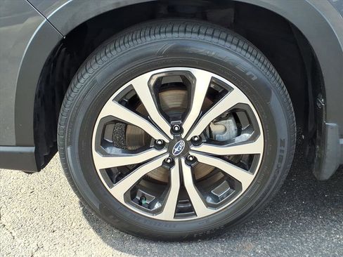 Certified 2023 Subaru Forester Limited image 9