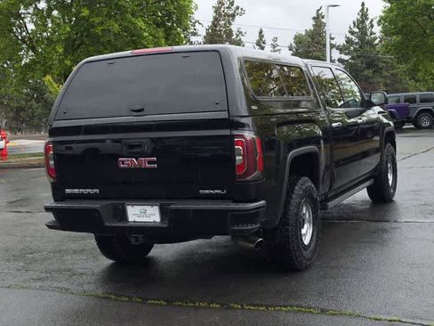 Used 2018 GMC Sierra 1500 Denali w/ Denali Ultimate Package AWD/4WD image 8