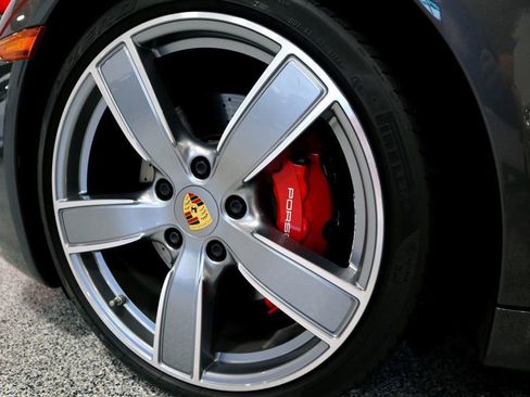 Used 2017 Porsche 911 Carrera S image 35