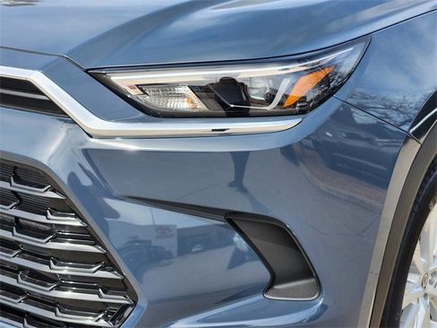 New 2026 Toyota Grand Highlander XLE image 6