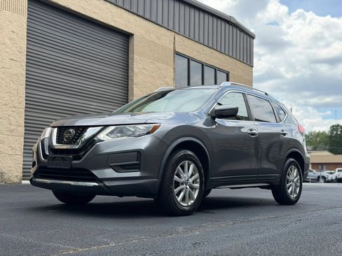 Used 2018 Nissan Rogue SV AWD/4WD image 45
