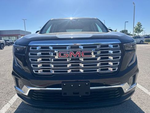 Used 2025 GMC Acadia Denali w/ Super Cruise Package FWD image 2