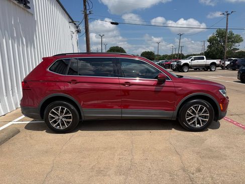 Used 2019 Volkswagen Tiguan SE FWD image 8