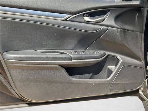 Used 2016 Honda Civic EX-L image 10