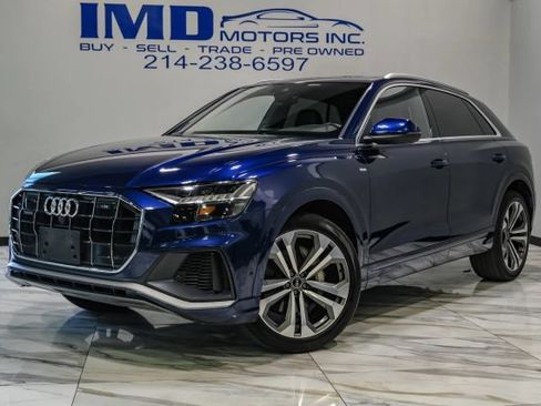 Used 2021 Audi Q8 Premium Plus w/ Premium Plus Package AWD/4WD image 2
