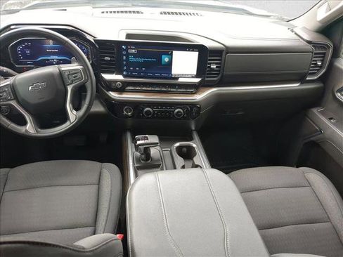 Used 2024 Chevrolet Silverado 1500 RST image 18