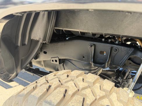 Used 2021 Toyota Tacoma TRD Sport w/ Technology Package image 11