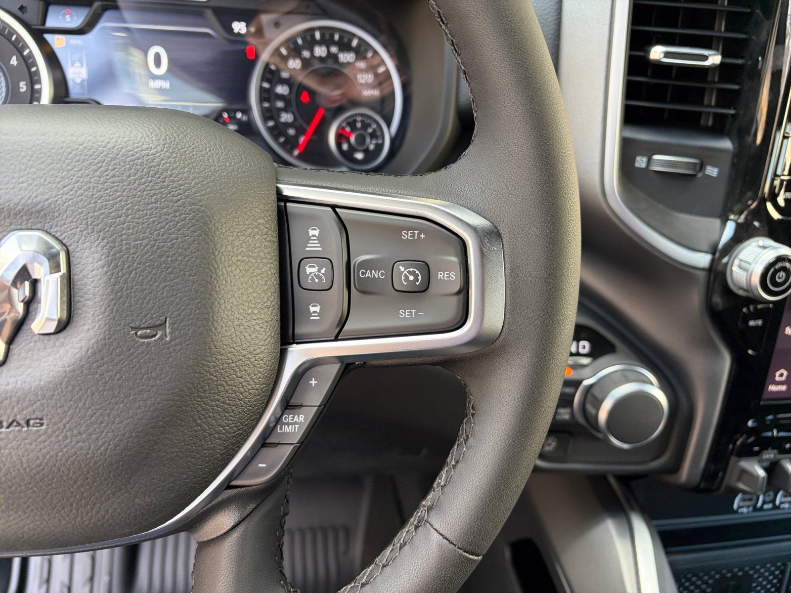 New 2026 RAM 1500 Big Horn AWD/4WD image 14