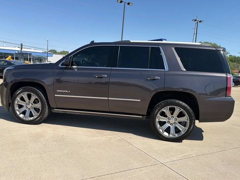 Used 2018 GMC Yukon Denali w/ Denali Ultimate Package AWD/4WD image 10