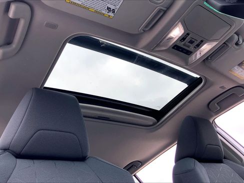 Certified 2025 Toyota RAV4 XLE w/ Convenience Package FWD image 14