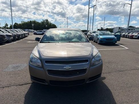 Used 2012 Chevrolet Malibu LS w/ LS Uplevel Package FWD image 2