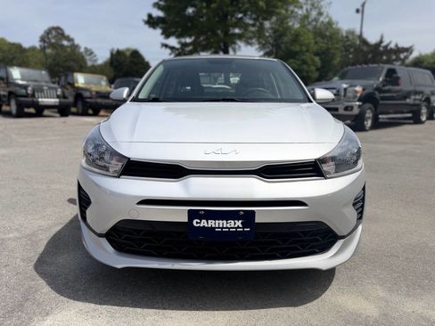 Used 2022 Kia Rio S image 2