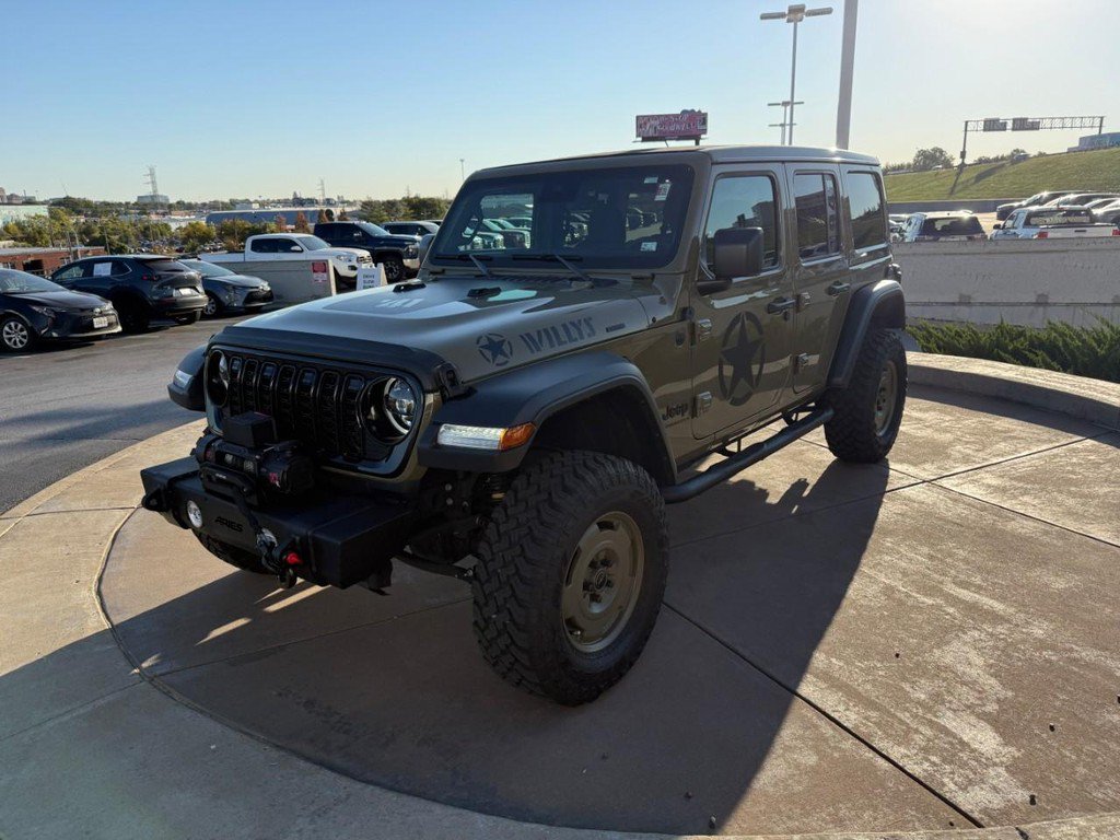 Used 2025 Jeep Wrangler Unlimited Sport AWD/4WD image 10
