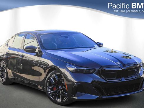 Used 2025 BMW i5 M60 w/ Executive Package image 1