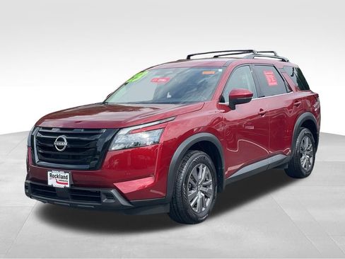 Certified 2024 Nissan Pathfinder SV w/ Black Appearance Package AWD/4WD image 2