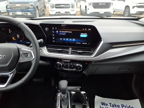 Used 2025 Chevrolet Trax ACTIV w/ Driver Confidence Package image 13
