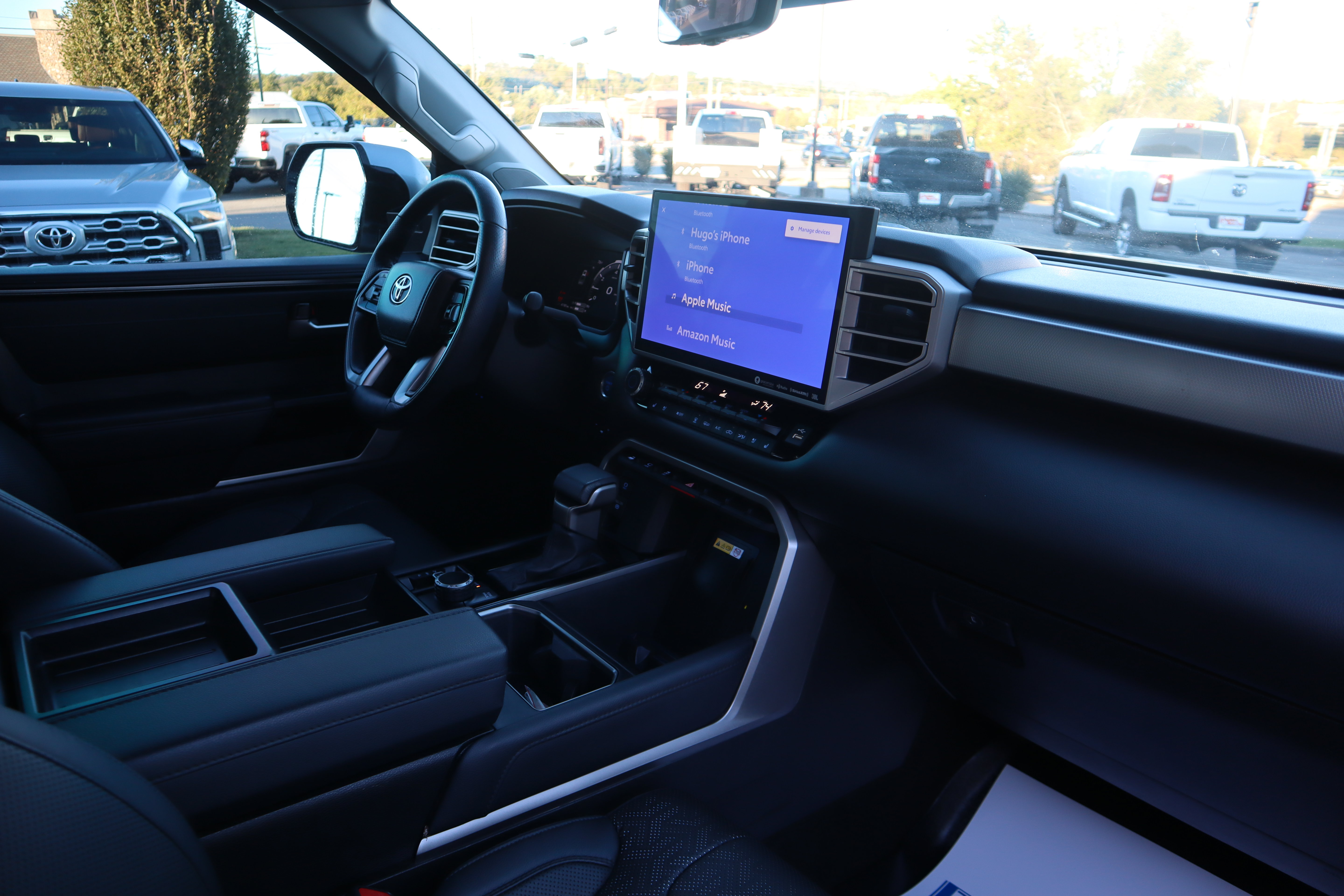 Used 2023 Toyota Tundra Limited AWD/4WD image 31