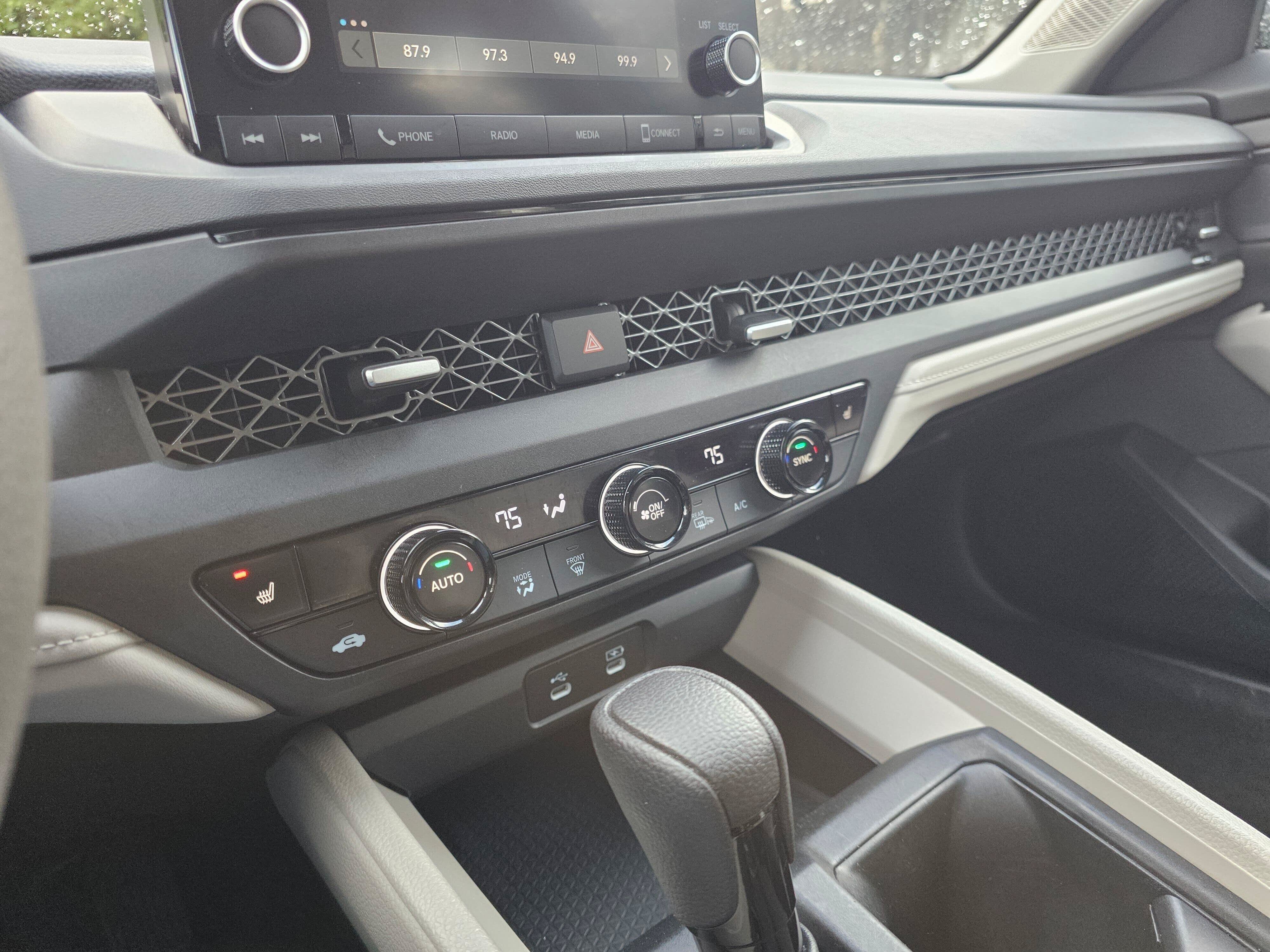 Used 2023 Honda Accord EX image 27