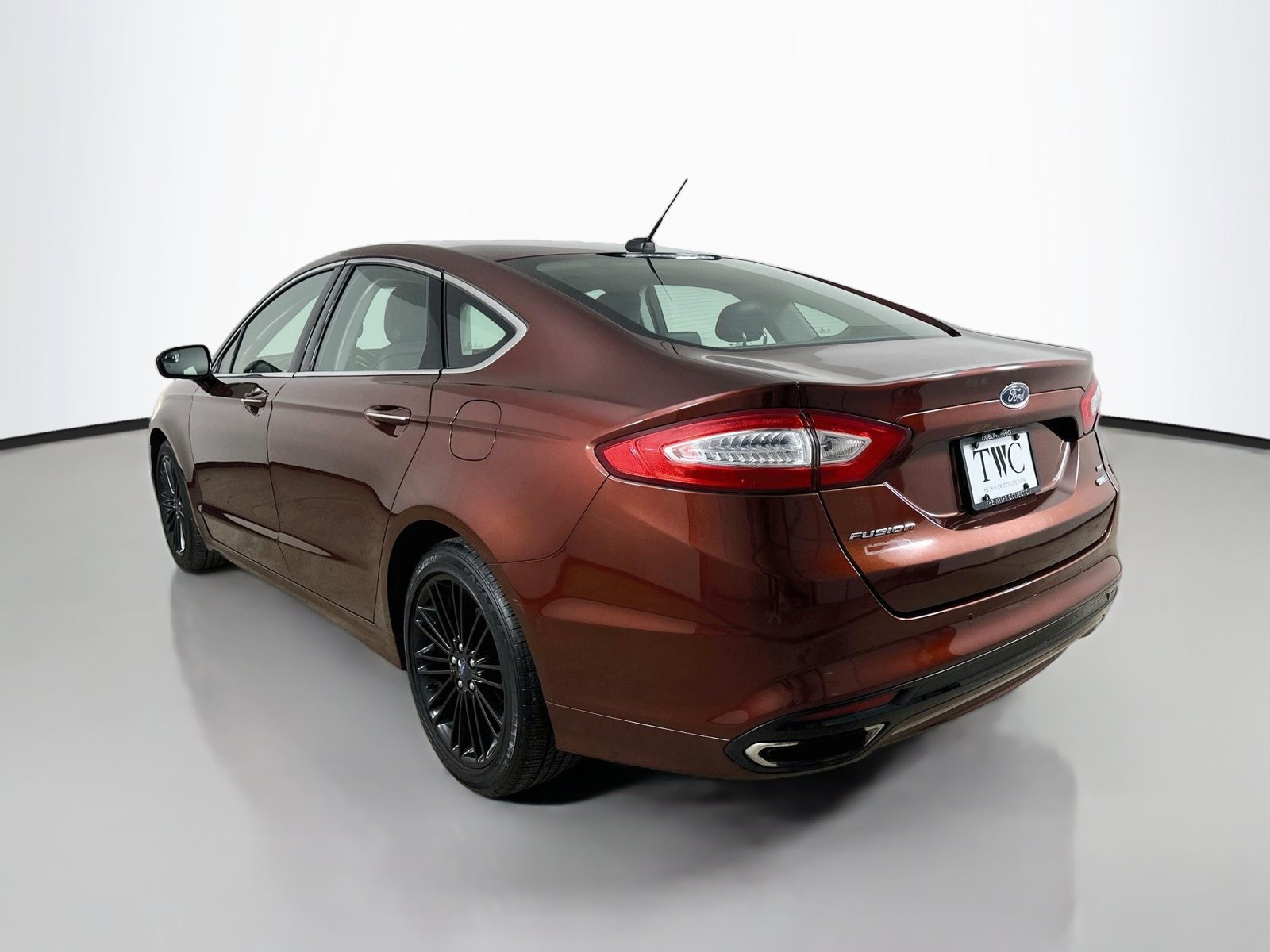 Used 2016 Ford Fusion SE w/ Equipment Group 202A AWD/4WD image 7