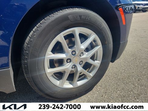Used 2023 Chevrolet Equinox LS FWD image 7