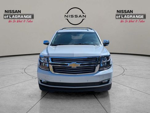 Used 2019 Chevrolet Suburban Premier w/ Premier Plus Edition AWD/4WD image 6