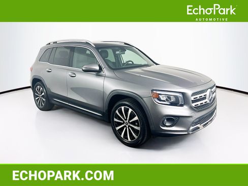 Used 2023 Mercedes-Benz GLB 250 4MATIC image 1
