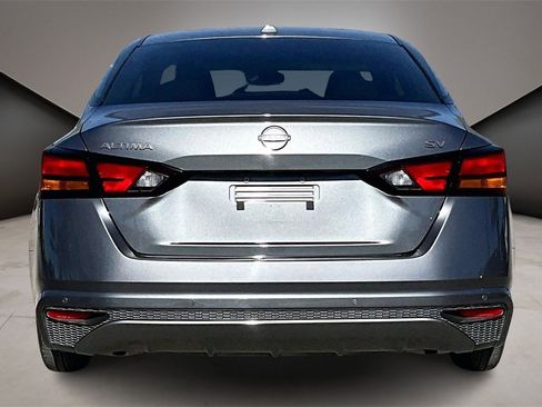 Used 2023 Nissan Altima 2.5 SV image 5