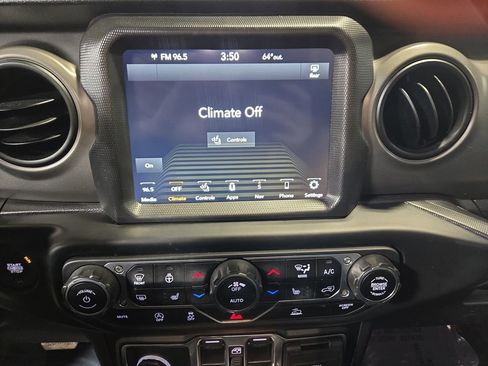 Used 2022 Jeep Wrangler Unlimited Sport AWD/4WD image 23