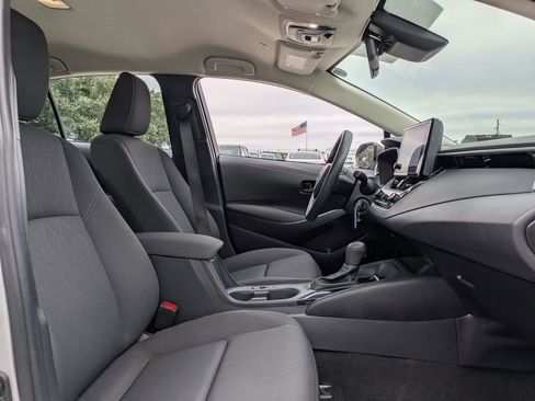 Used 2024 Toyota Corolla LE image 31