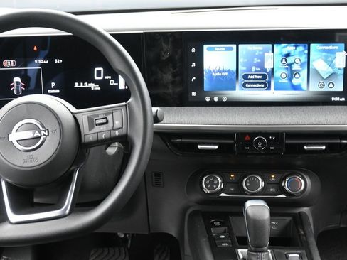 New 2026 Nissan Kicks S image 13