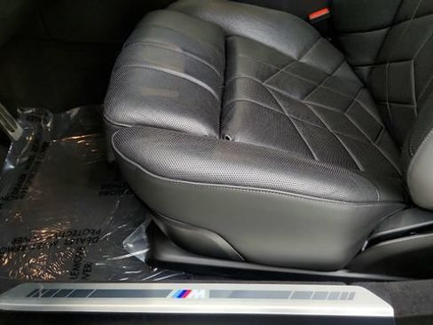 Used 2026 BMW 740i xDrive AWD/4WD image 49