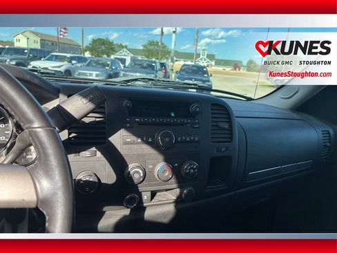 Used 2009 GMC Sierra 1500 SLE w/ Power Pack Plus AWD/4WD image 15