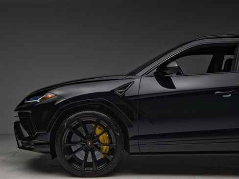 Used 2024 Lamborghini Urus S image 6