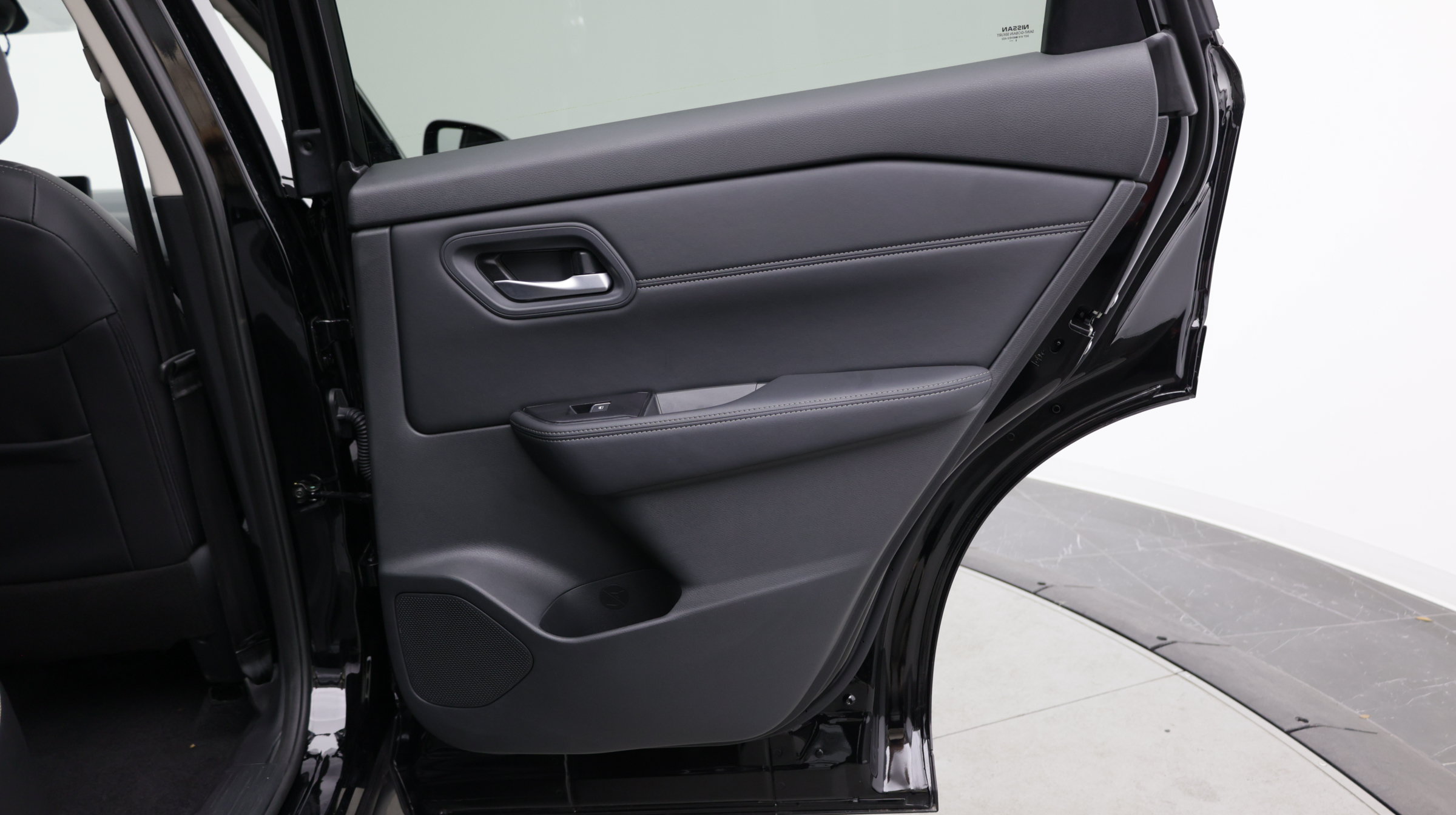 Used 2026 Nissan Rogue SL FWD image 36