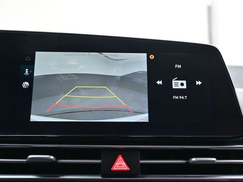 Certified 2025 Hyundai Elantra Limited image 19