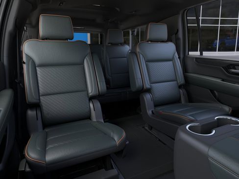 New 2026 GMC Yukon XL AT4 w/ AT4 Premium Package AWD/4WD image 18