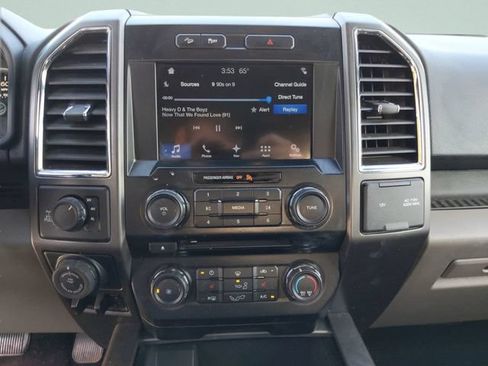Used 2017 Ford F150 XLT w/ Equipment Group 302A Luxury AWD/4WD image 22