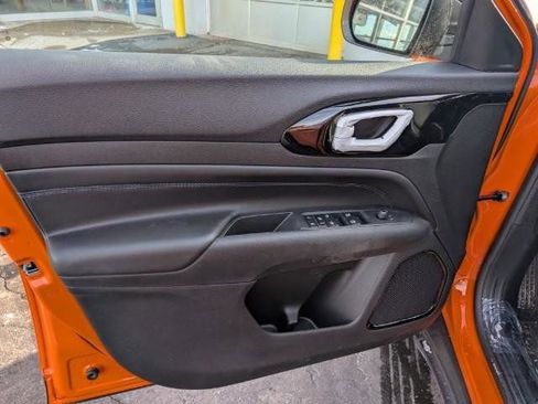 New 2026 Jeep Compass Latitude image 16