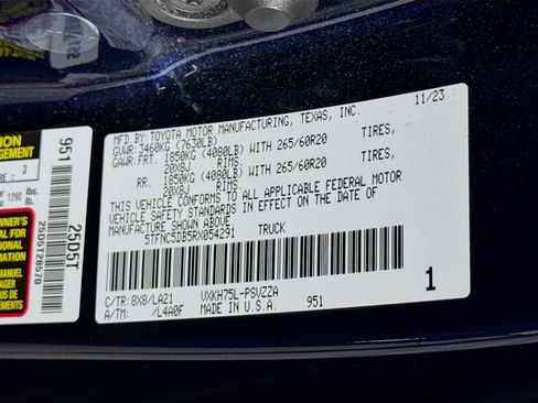 Certified 2024 Toyota Tundra Platinum AWD/4WD image 31