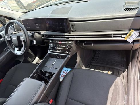 Used 2024 Hyundai Santa Fe SE FWD image 16