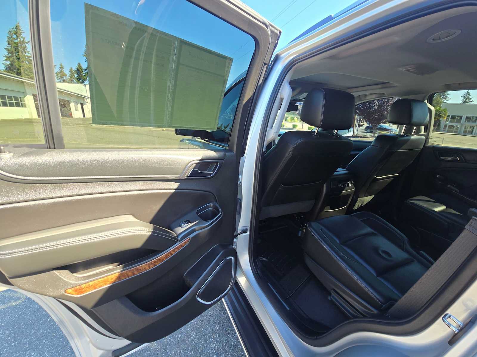 Used 2018 Chevrolet Tahoe Premier AWD/4WD image 15