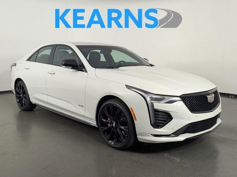 Used 2022 Cadillac CT4 V image 1