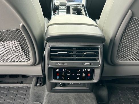 New 2026 Audi SQ7 Premium Plus image 82