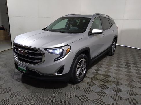 Used 2021 GMC Terrain SLT AWD/4WD image 2