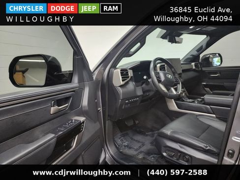 Used 2025 Toyota Tundra Limited AWD/4WD image 13