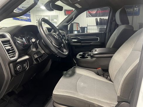 Used 2024 RAM 2500 Big Horn w/ Off Road Package image 10