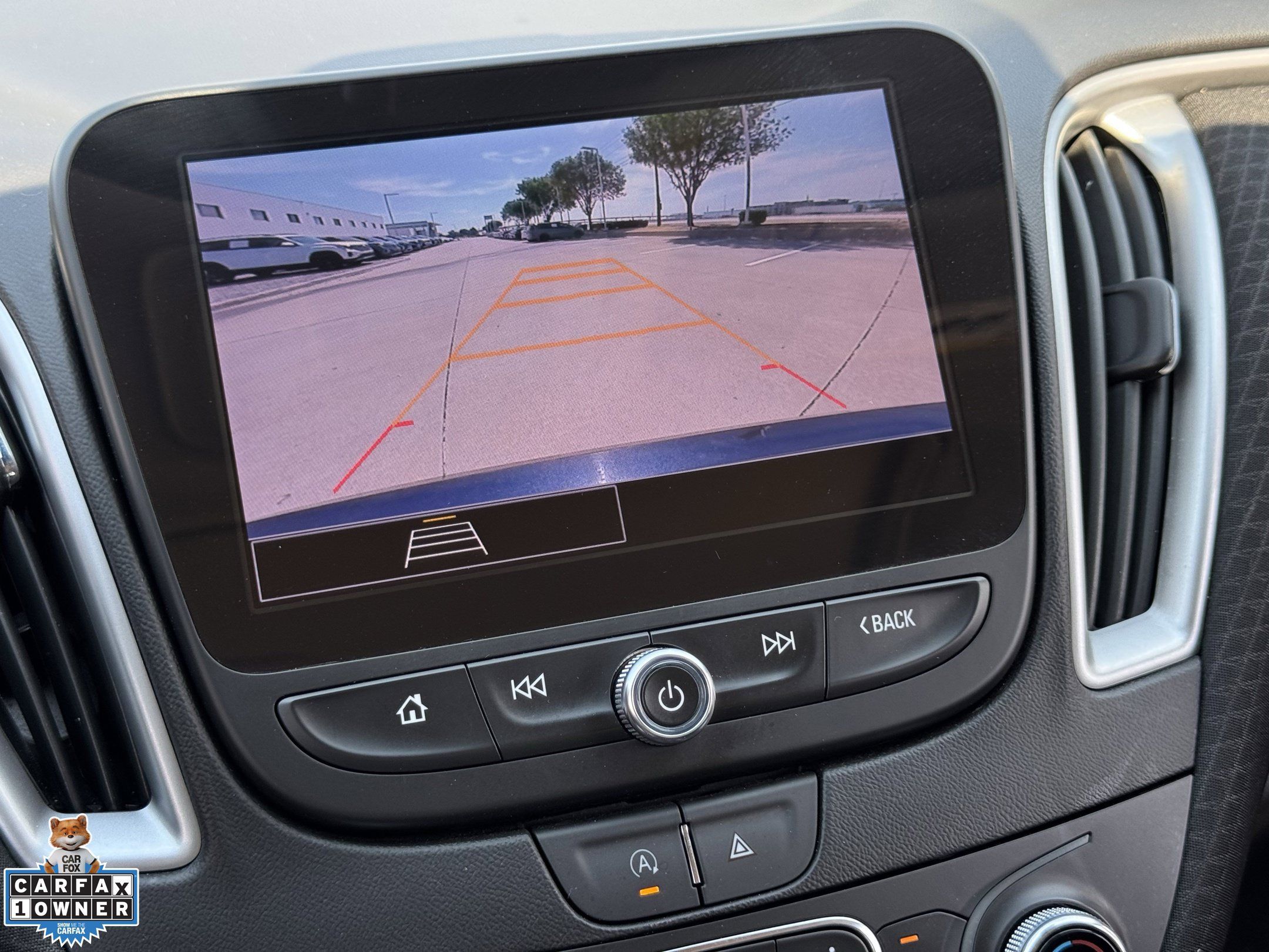 Used 2023 Chevrolet Malibu LT FWD image 17