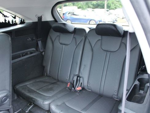 Used 2021 Kia Sorento EX w/ EX AWD X-Line Package image 31