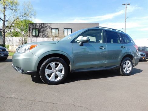 Used 2015 Subaru Forester 2.5i Premium w/ All-Weather Package AWD/4WD image 4