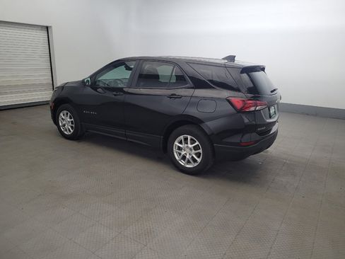 Used 2024 Chevrolet Equinox LS AWD/4WD image 3